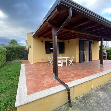 Case Vacanze Paradise Beach Vicino Cefalu Piscina Aperta Campofelice Di Roccella Εξωτερικό φωτογραφία