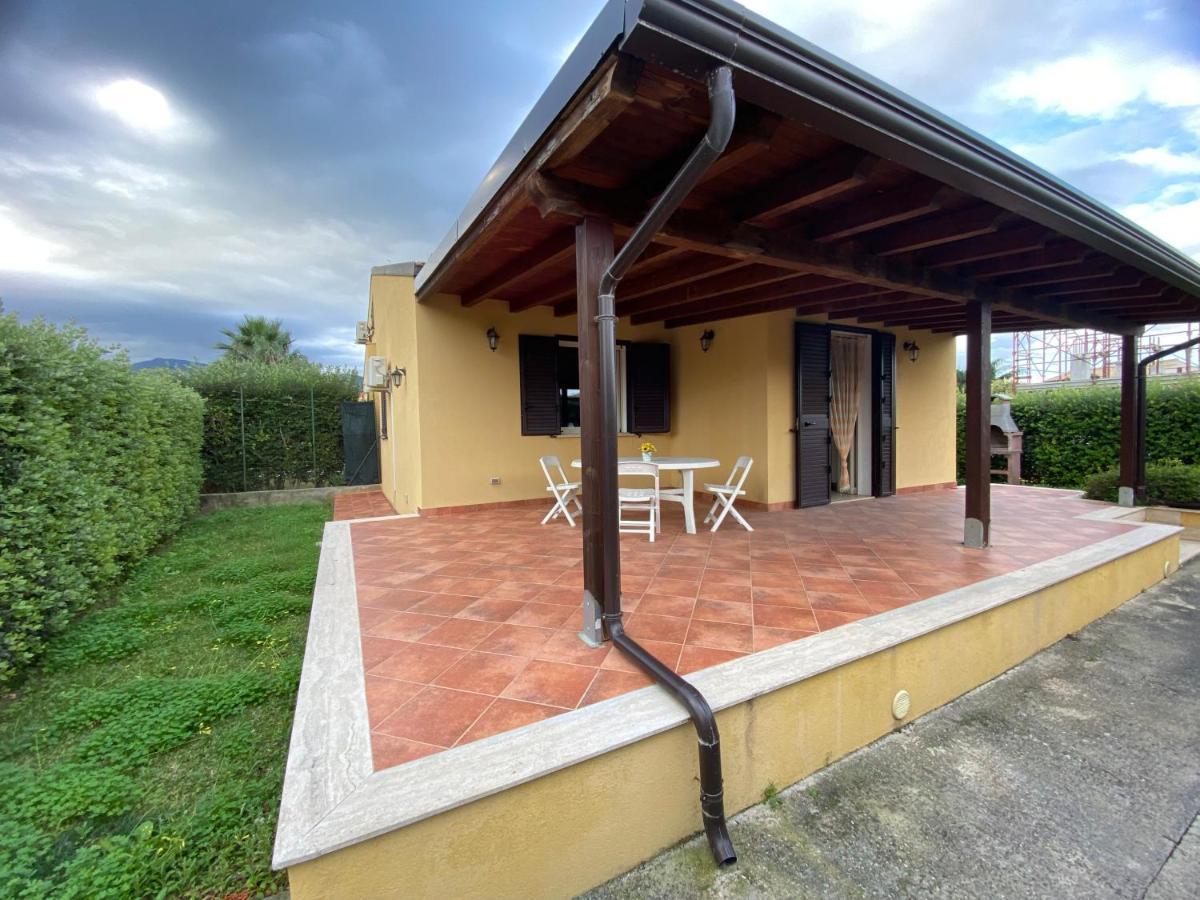 Case Vacanze Paradise Beach Vicino Cefalu Piscina Aperta Campofelice Di Roccella Εξωτερικό φωτογραφία