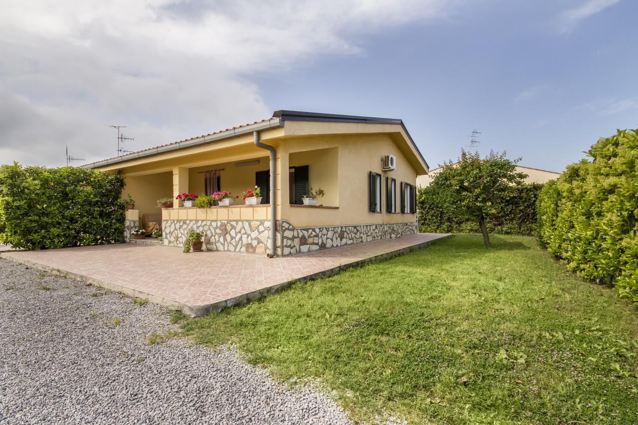 Case Vacanze Paradise Beach Vicino Cefalu Piscina Aperta Campofelice Di Roccella Εξωτερικό φωτογραφία
