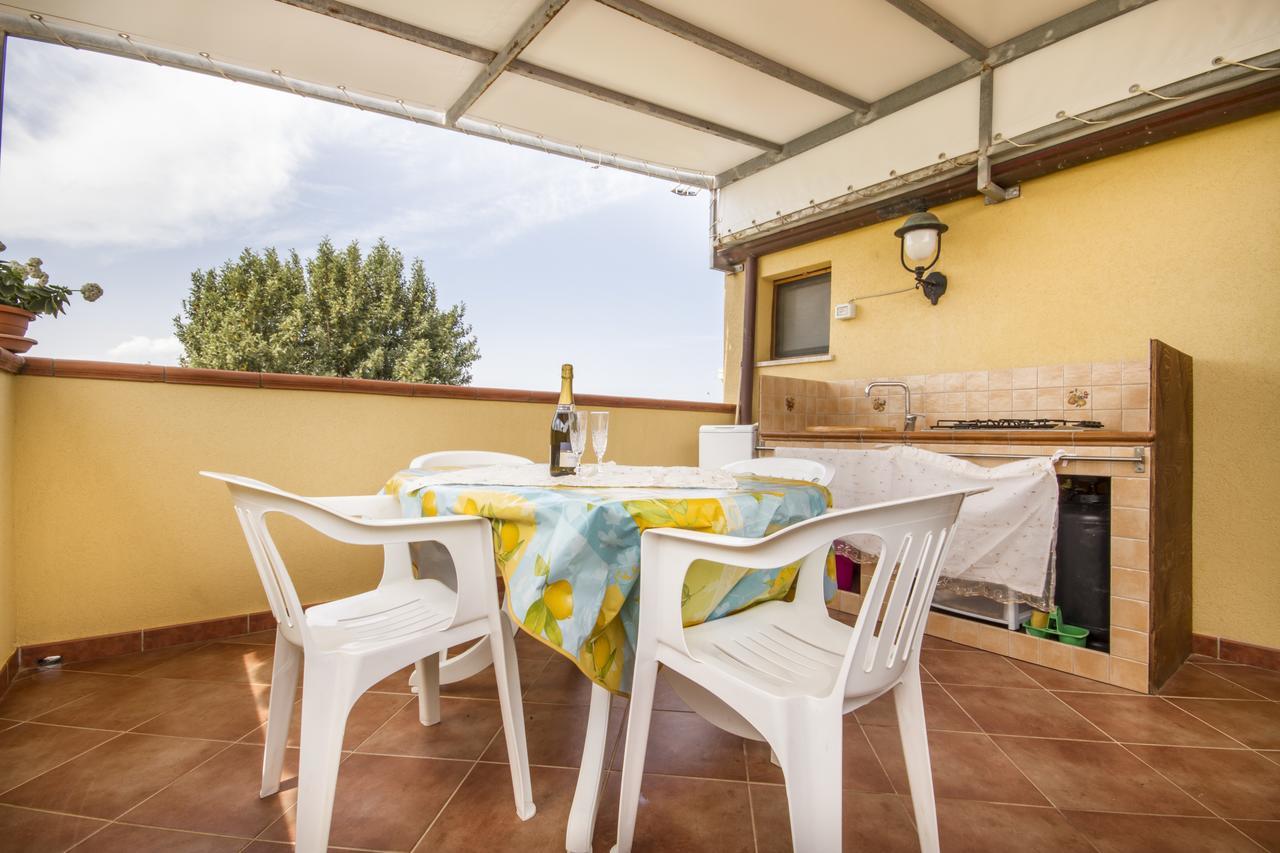 Case Vacanze Paradise Beach Vicino Cefalu Piscina Aperta Campofelice Di Roccella Εξωτερικό φωτογραφία