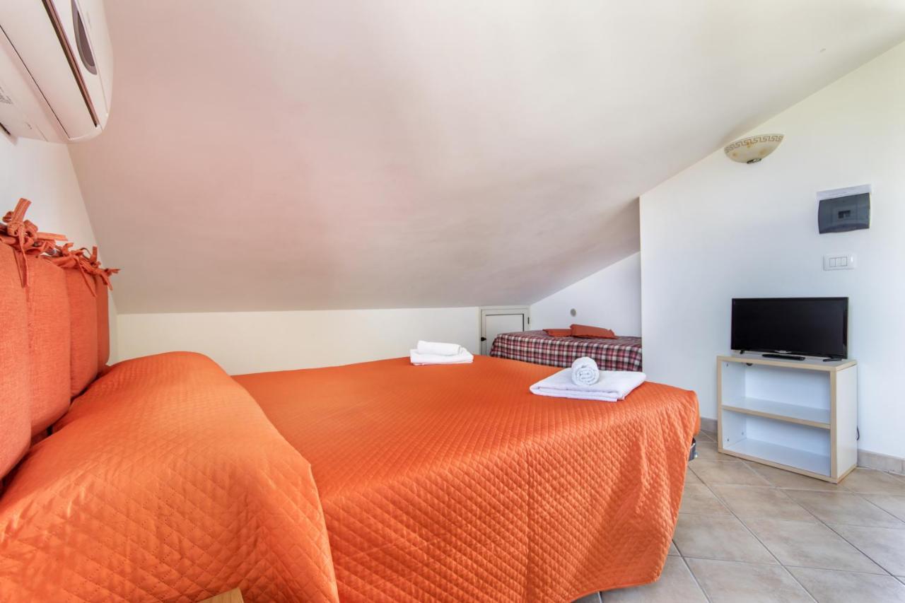Case Vacanze Paradise Beach Vicino Cefalu Piscina Aperta Campofelice Di Roccella Εξωτερικό φωτογραφία